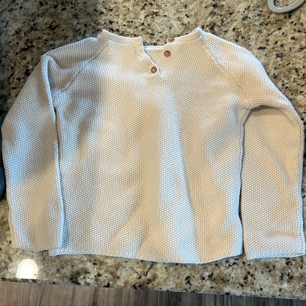 Very cute like new sweater